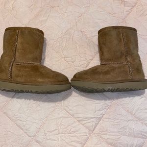 TODDLER UGG BOOTS